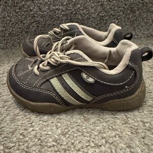 Buster Brown toddler size 9 Brown & Tan Leather Sneakers few scuffs see pics